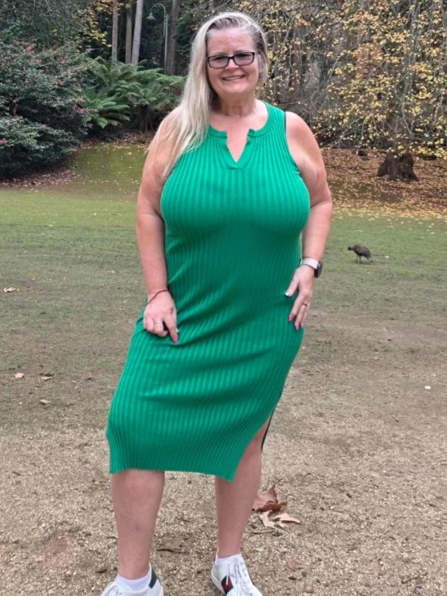 Gloria, 52