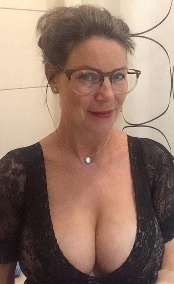 Linda, 61